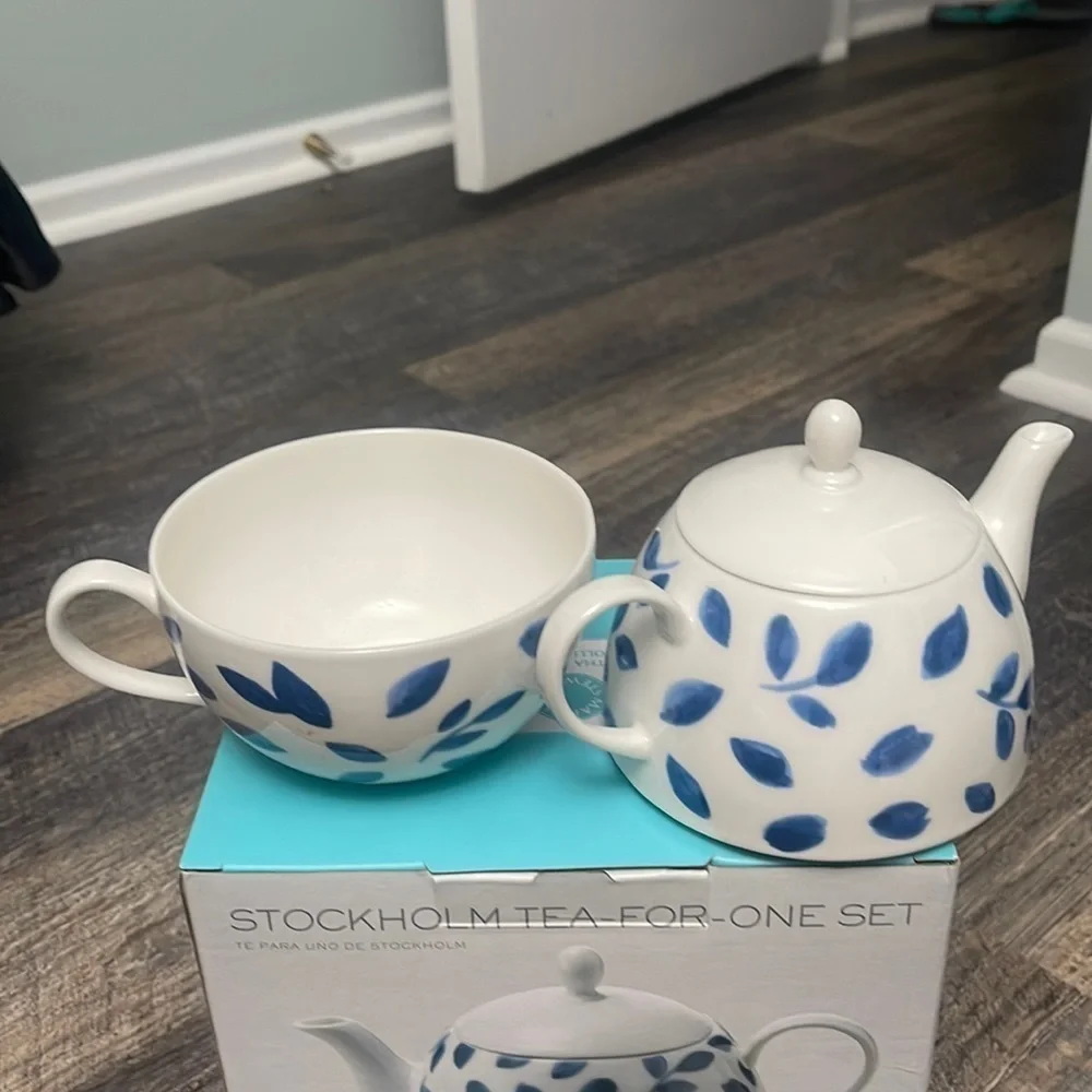 Marta Steward tea for one set